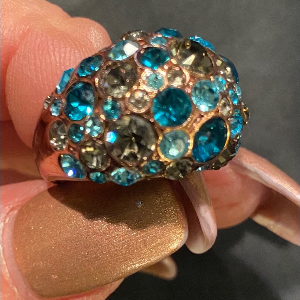 Ring - Picture 2 of 5